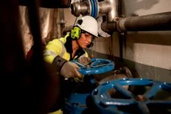 3M Peltor WS LiteCom III Hi-Viz -Uittokaluston Myyntiliike f751 peltor ws litecomiii.2 1