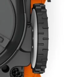 Stihl RMI 422 Robottiruohonleikkuri 11 Stihl RMI 422 Robottiruohonleikkuri -Uittokaluston Myyntiliike imow kuvioidut renkaat