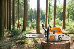 Stihl MS 241 C-M Moottorisaha -Uittokaluston Myyntiliike ms241cm action vii