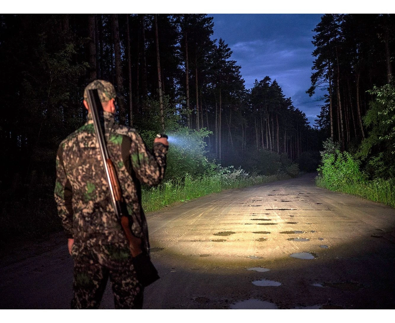 Armytek Viking V3.5 Pro USB Taktinen Valaisin 9 Armytek Viking V3.5 Pro USB Taktinen Valaisin - Image 7